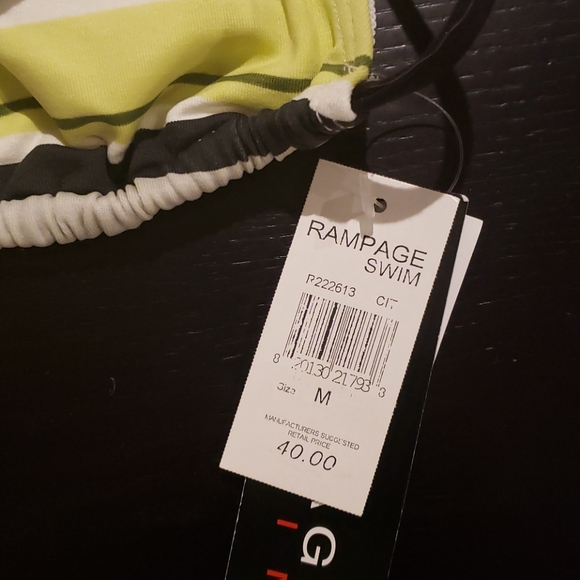 NWT! Rampage Swim Bikini Top Medium - Picture 3 of 4